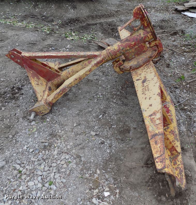 image for item DO9360 1970 Farmall 856 tractor