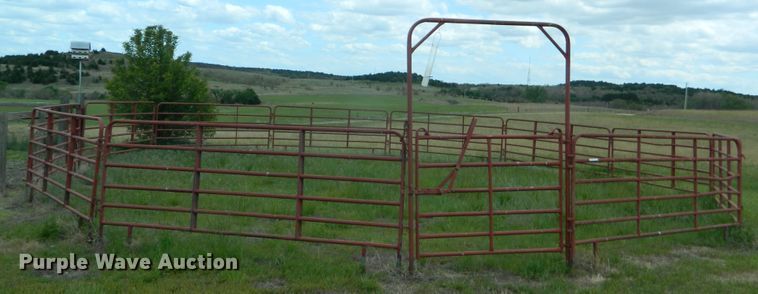 image for item GE9904 Round pen