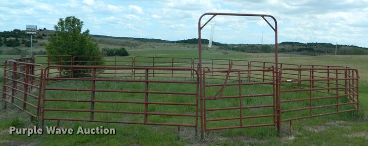 image for item GE9904 Round pen