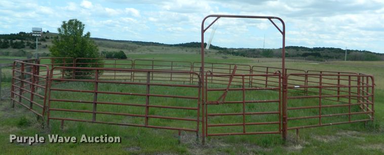 image for item GE9904 Round pen