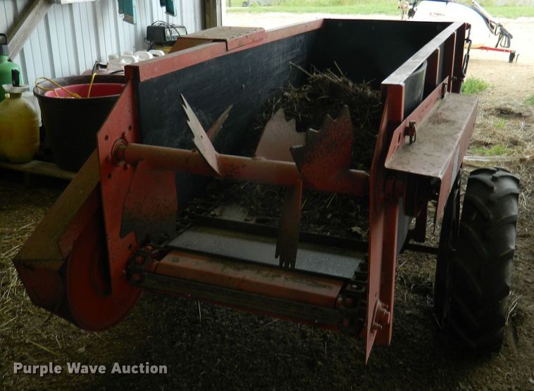 image for item GE9905 Roda R25 manure spreader