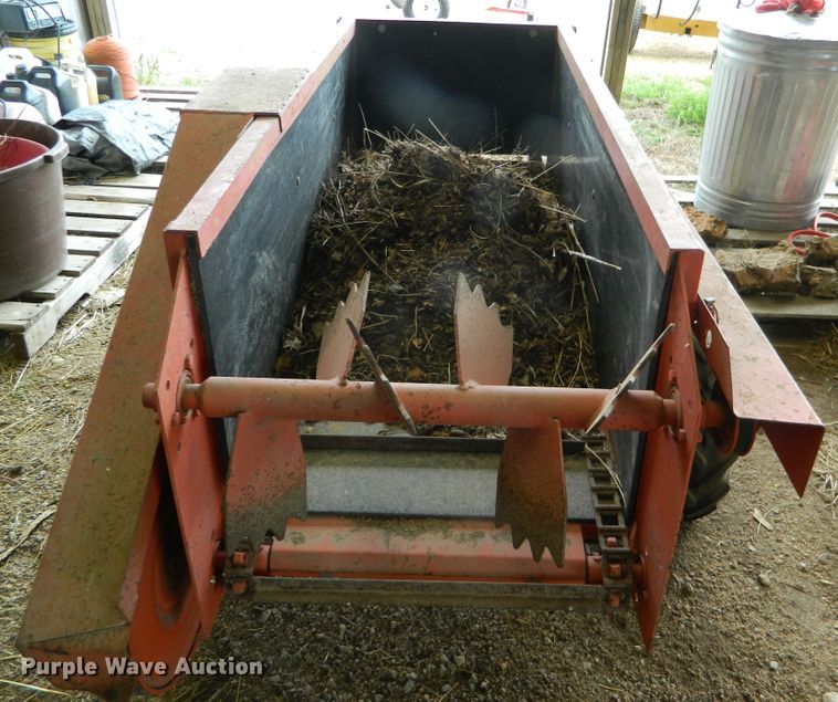 image for item GE9905 Roda R25 manure spreader