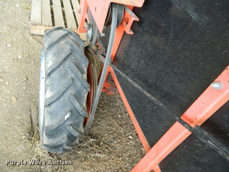 image for item GE9905 Roda R25 manure spreader