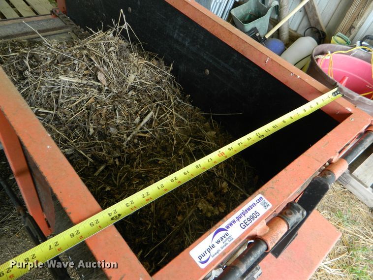 image for item GE9905 Roda R25 manure spreader