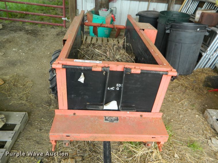 image for item GE9905 Roda R25 manure spreader