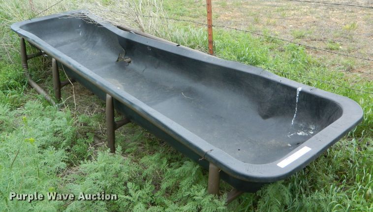 image for item GE9911 (4) feed bunks