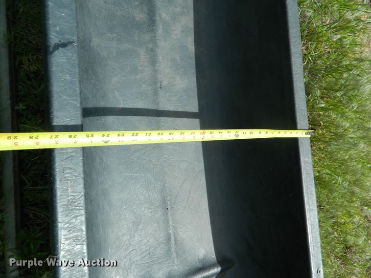 image for item GE9911 (4) feed bunks