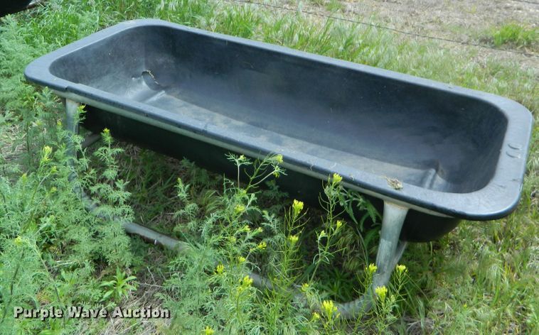 image for item GE9911 (4) feed bunks