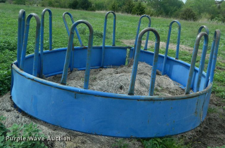 image for item GE9912 Round hay bale feeder