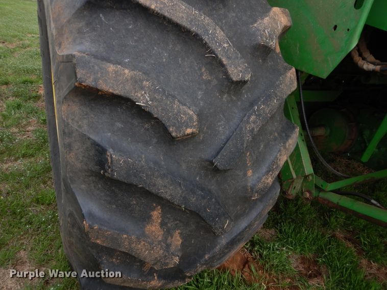 image for item GK9133 1996 John Deere 9600 combine