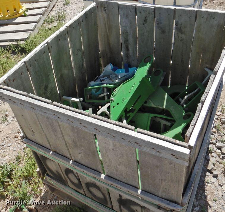 John Deere planter closing wheel frames in Amarillo , TX | Item GN9849 ...