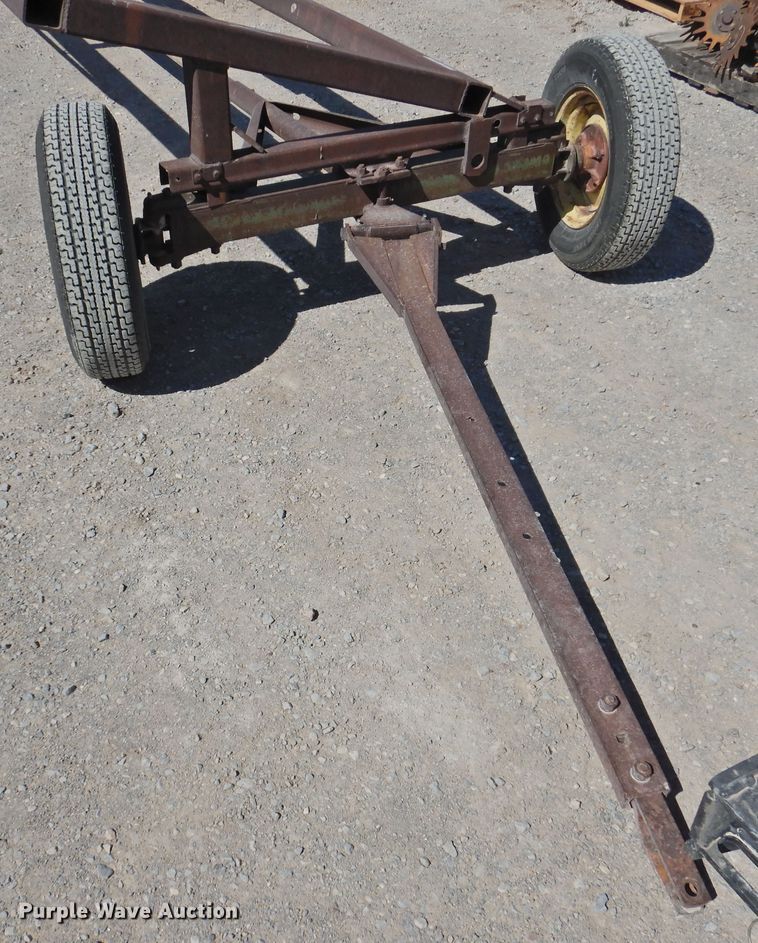 image for item GN9855 John Deere header trailer