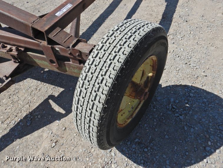 image for item GN9855 John Deere header trailer
