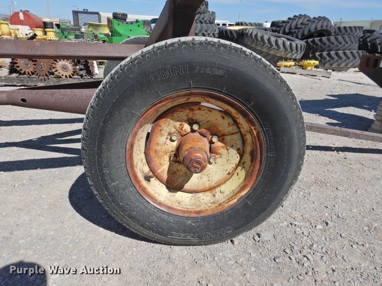 image for item GN9855 John Deere header trailer