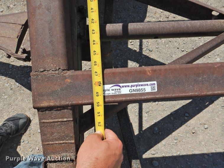 image for item GN9855 John Deere header trailer