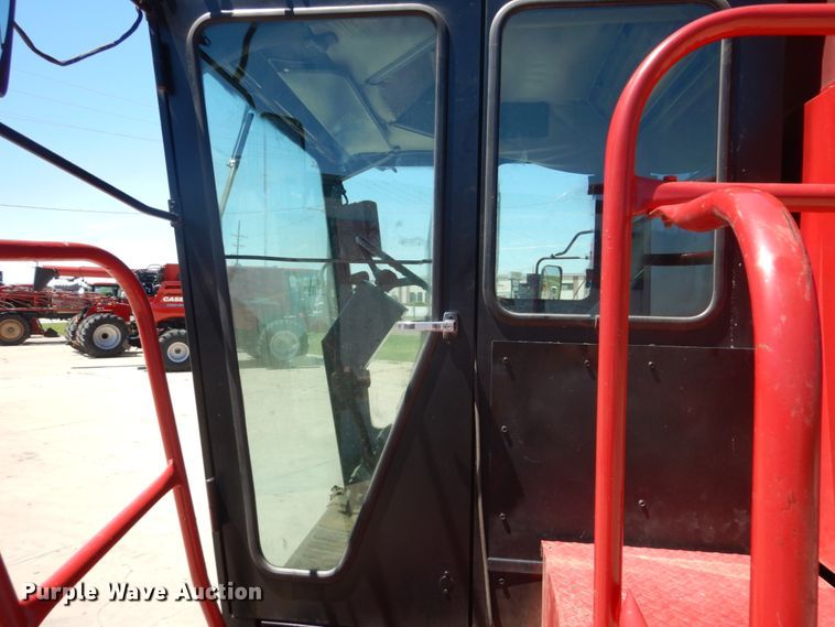 image for item GO9188 1989 Case IH 1680 combine