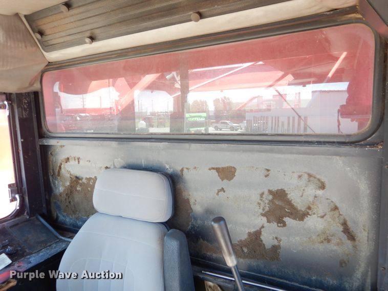 image for item GO9188 1989 Case IH 1680 combine