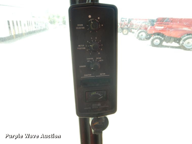 image for item GO9188 1989 Case IH 1680 combine