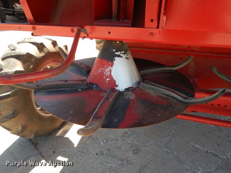 image for item GO9188 1989 Case IH 1680 combine