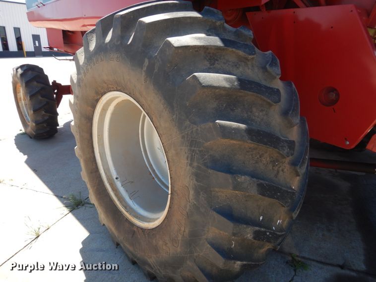 image for item GO9188 1989 Case IH 1680 combine