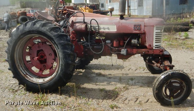 image for item GO9643 Mccormick Farmall 350  tractor