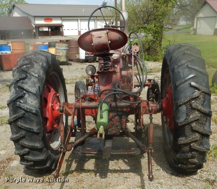 image for item GO9643 Mccormick Farmall 350  tractor