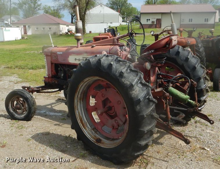 image for item GO9643 Mccormick Farmall 350  tractor