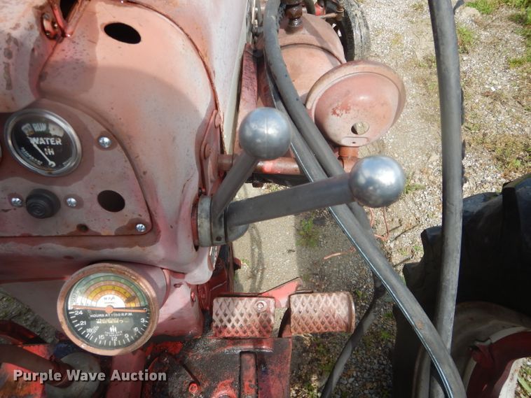 image for item GO9643 Mccormick Farmall 350  tractor