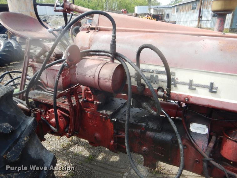 image for item GO9643 Mccormick Farmall 350  tractor