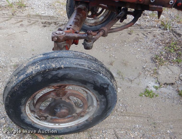 image for item GO9643 Mccormick Farmall 350  tractor