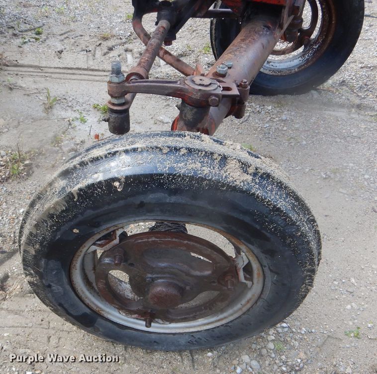 image for item GO9643 Mccormick Farmall 350  tractor