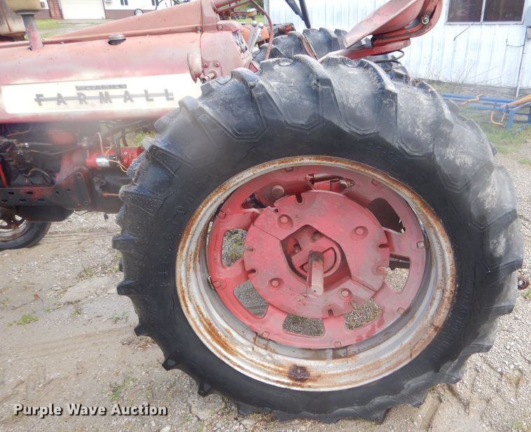 image for item GO9643 Mccormick Farmall 350  tractor