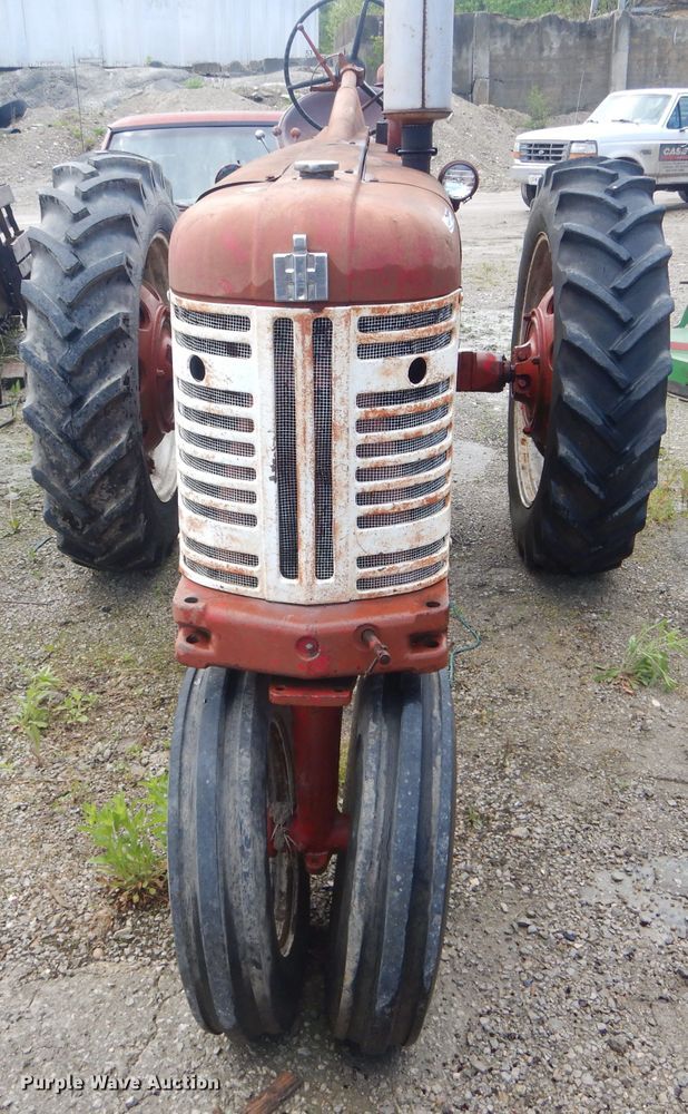 image for item GO9644 Mccormick Farmall 350  tractor