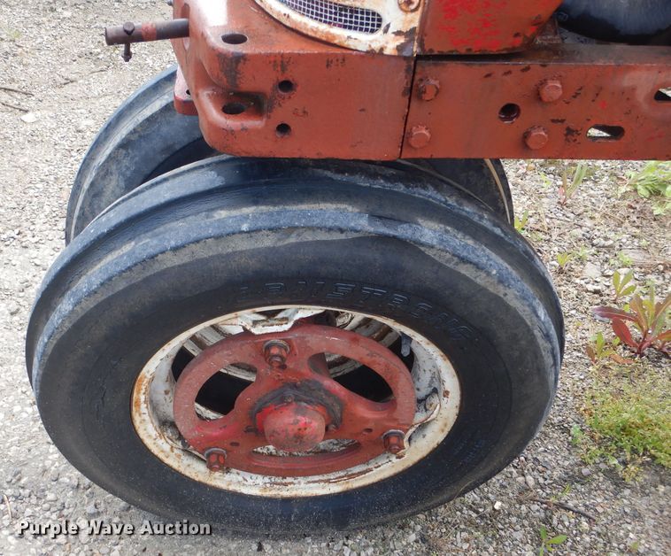 image for item GO9644 Mccormick Farmall 350  tractor