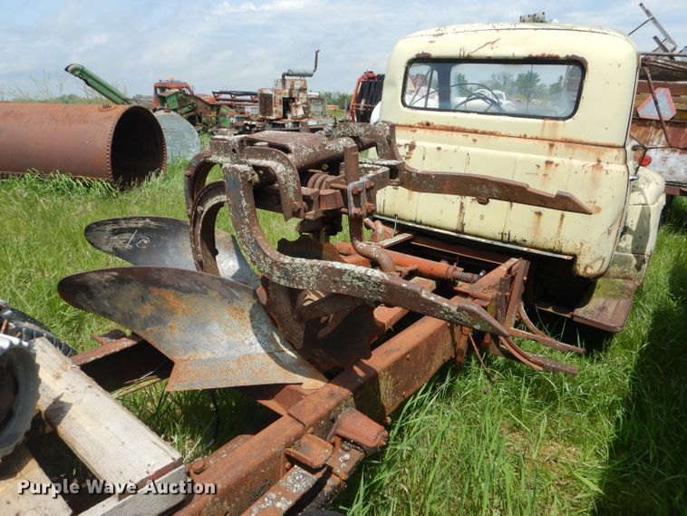 image for item GO9647 Two bottom plow