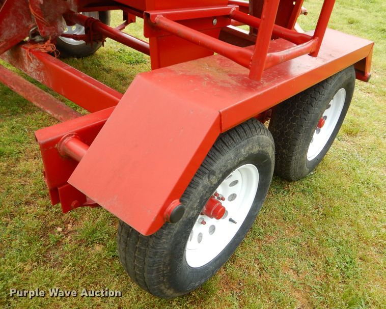 image for item GP9153 Feed Train 600A seed tender