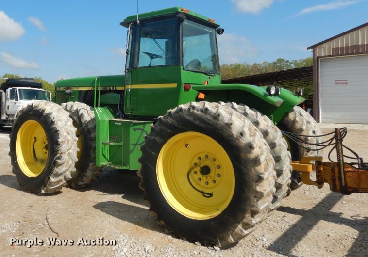 image for item GU9981 1984 John Deere 8450 4WD tractor