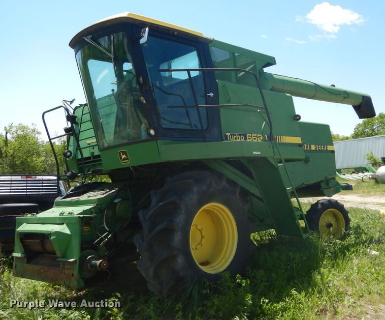 image for item GU9985 John Deere 6620 combine