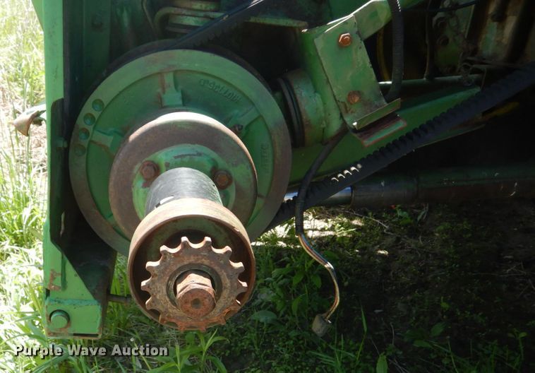 image for item GU9985 John Deere 6620 combine