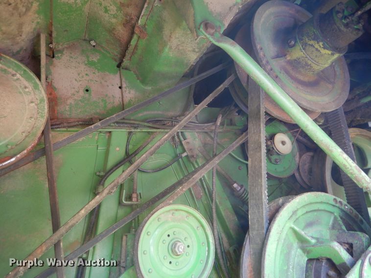 image for item GU9985 John Deere 6620 combine