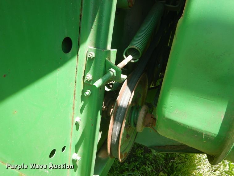 image for item GU9985 John Deere 6620 combine