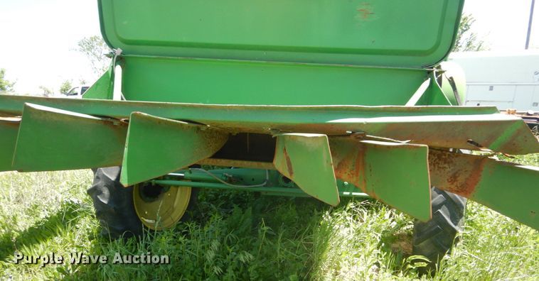 image for item GU9985 John Deere 6620 combine