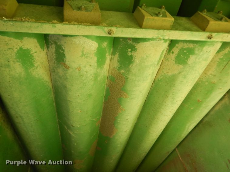 image for item GU9985 John Deere 6620 combine