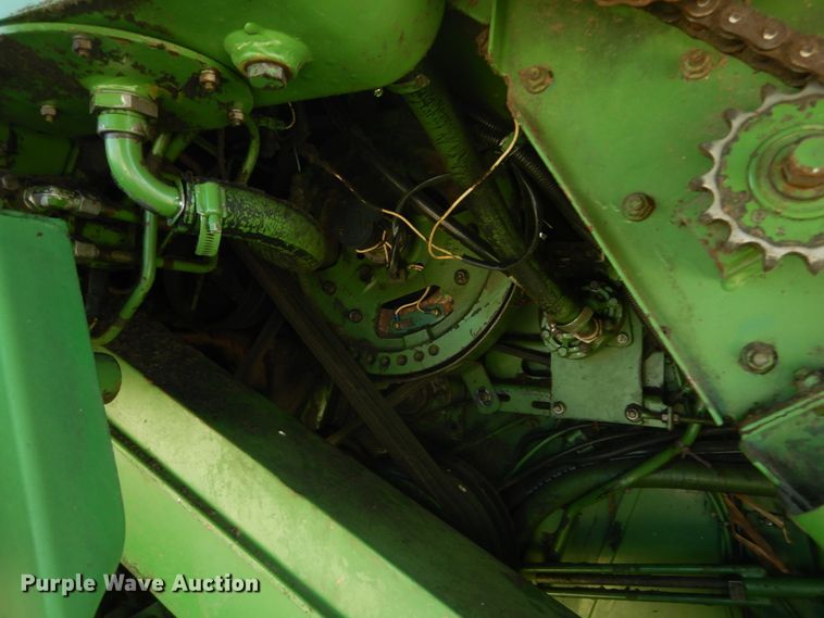 image for item GU9985 John Deere 6620 combine