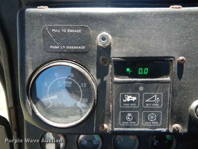 image for item GU9985 John Deere 6620 combine