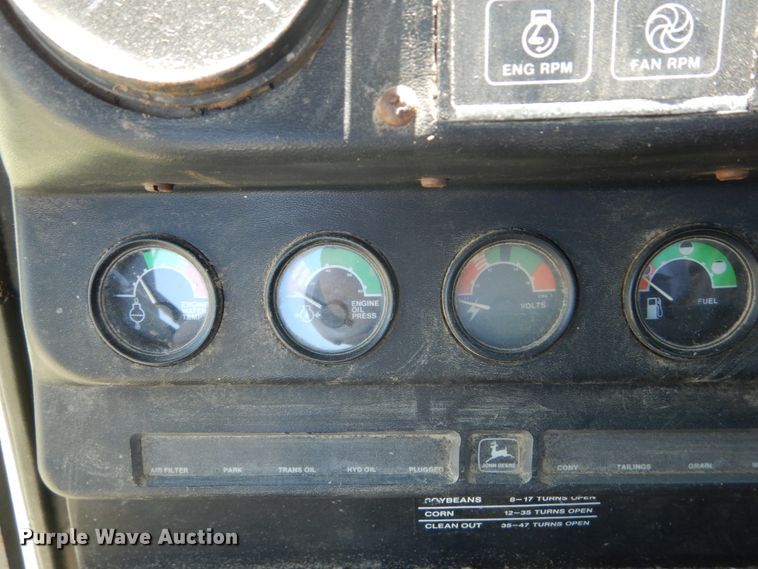 image for item GU9985 John Deere 6620 combine