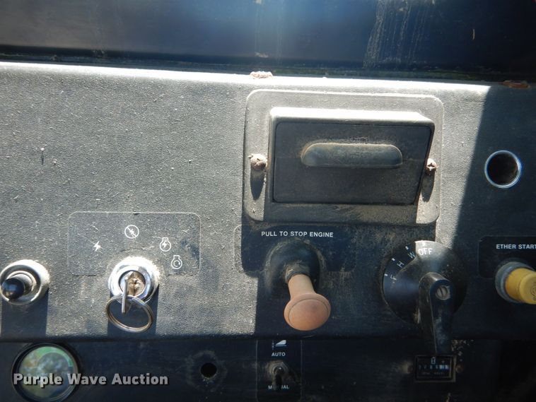 image for item GU9985 John Deere 6620 combine