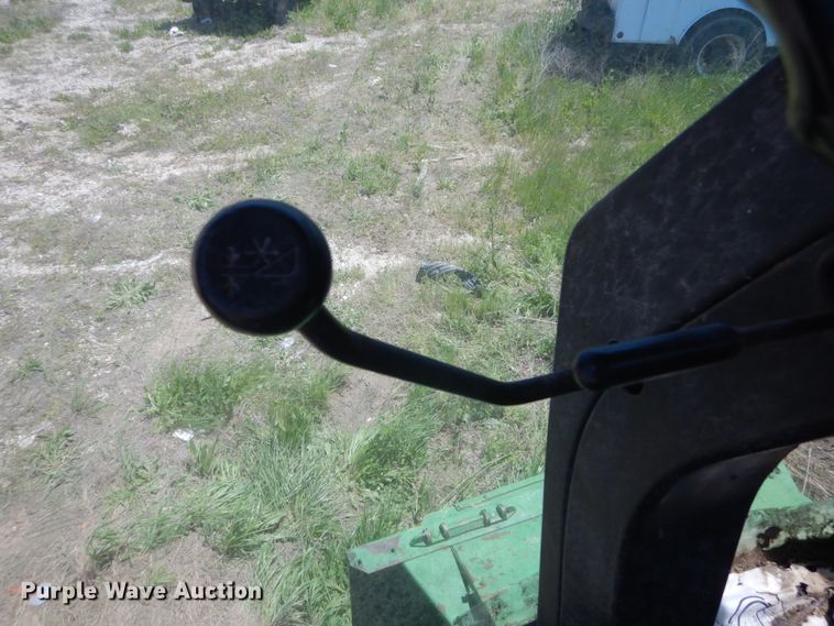 image for item GU9985 John Deere 6620 combine