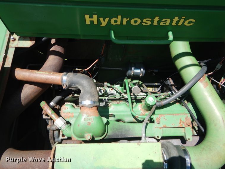 image for item GU9985 John Deere 6620 combine