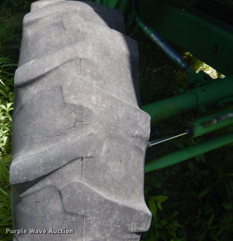 image for item GU9985 John Deere 6620 combine